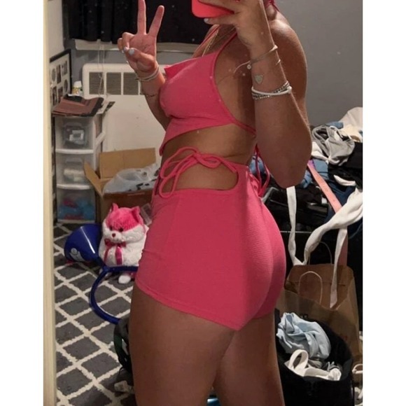 New Small Pink Barbiecore 2‎ Piece Triangle Bandana backless Halter Shorts Set - Picture 7 of 7